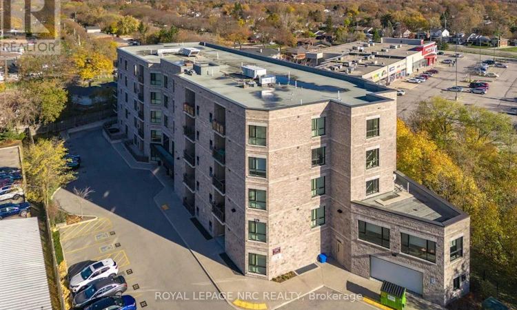 305-379 Scott Street
