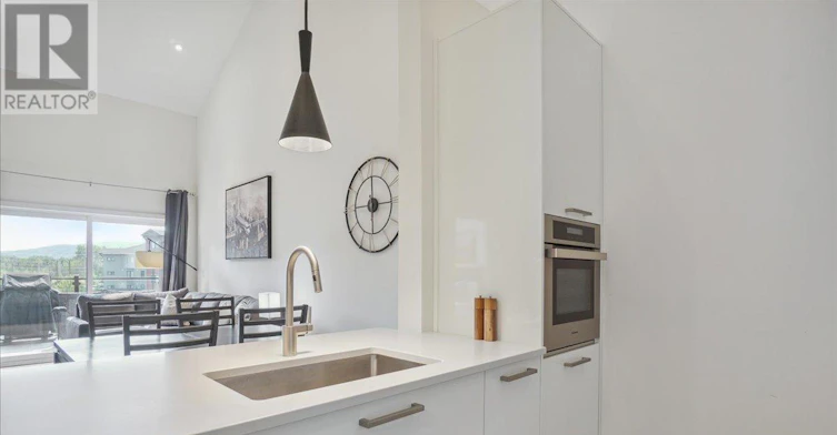 303-11 Beckwith Lane, Blue Mountains, ON, L9Y 0A4 - 16