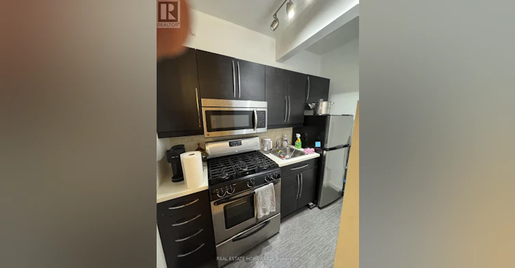 A3-426 Markham Street, Toronto, ON, M6G 2L2 - 3