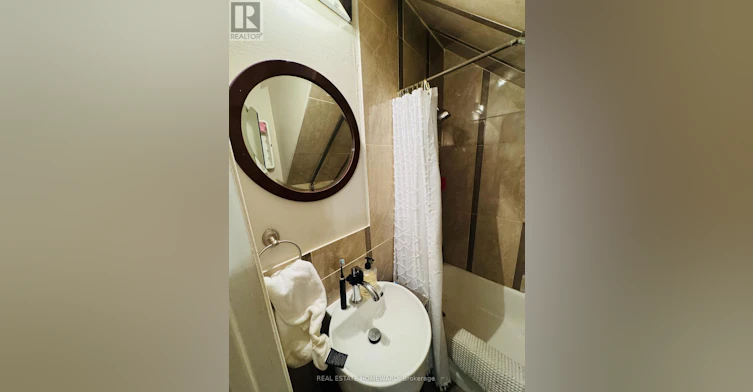 A3-426 Markham Street, Toronto, ON, M6G 2L2 - 17