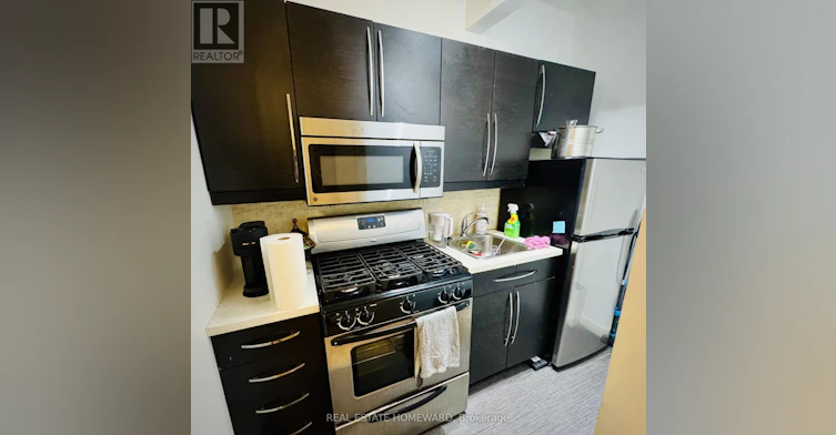 A3-426 Markham Street, Toronto, ON, M6G 2L2