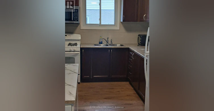 MAIN FLOOR-4492 Dorchester Road, Niagara Falls, ON, L2E 6N4 - 13