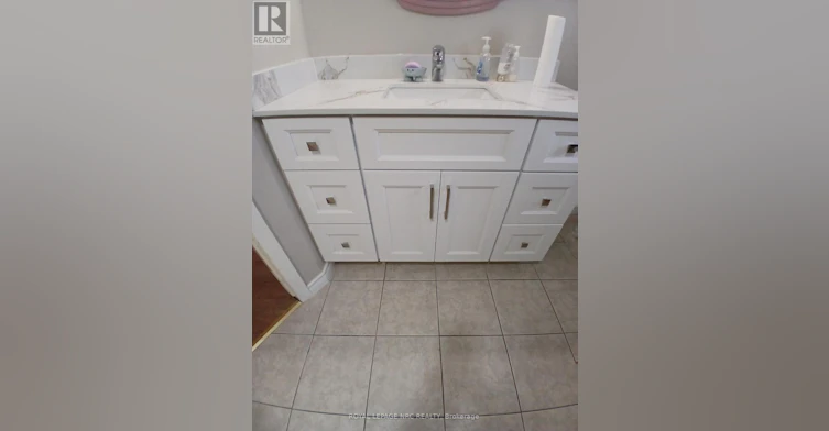 MAIN FLOOR-4492 Dorchester Road, Niagara Falls, ON, L2E 6N4 - 24