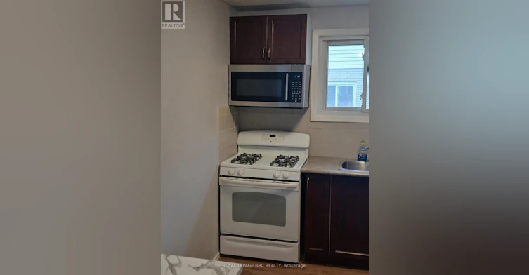 MAIN FLOOR-4492 Dorchester Road, Niagara Falls, ON, L2E 6N4 - 14