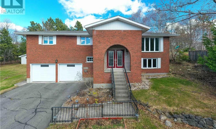2288 Muriel Crescent