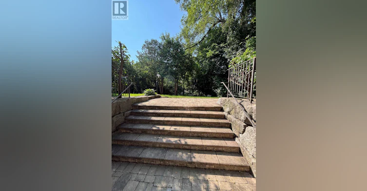LOWER-81 Chestnut Hills Parkway, Toronto, ON, M9A 3R1 - 18