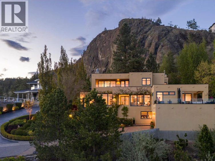 837 Mount Royal Drive, Kelowna, BC, V1Y 3M3 - 6