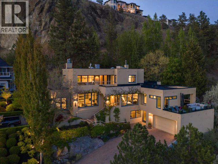837 Mount Royal Drive, Kelowna, BC, V1Y 3M3