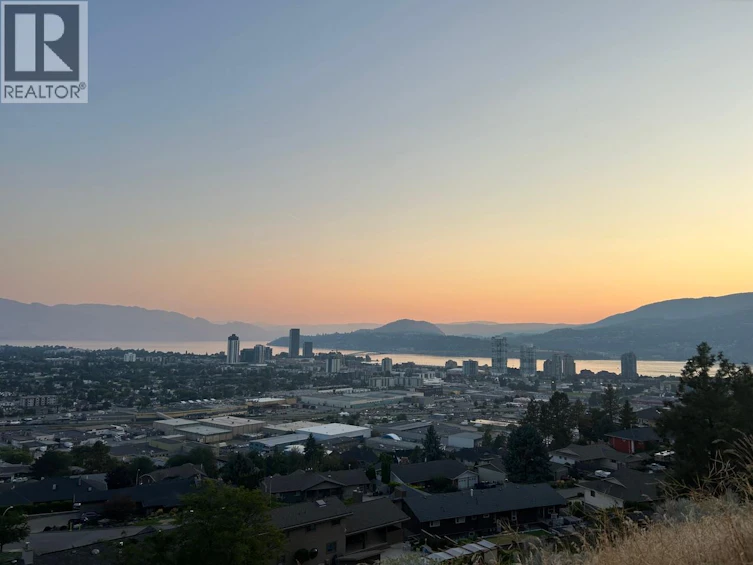 837 Mount Royal Drive, Kelowna, BC, V1Y 3M3 - 37