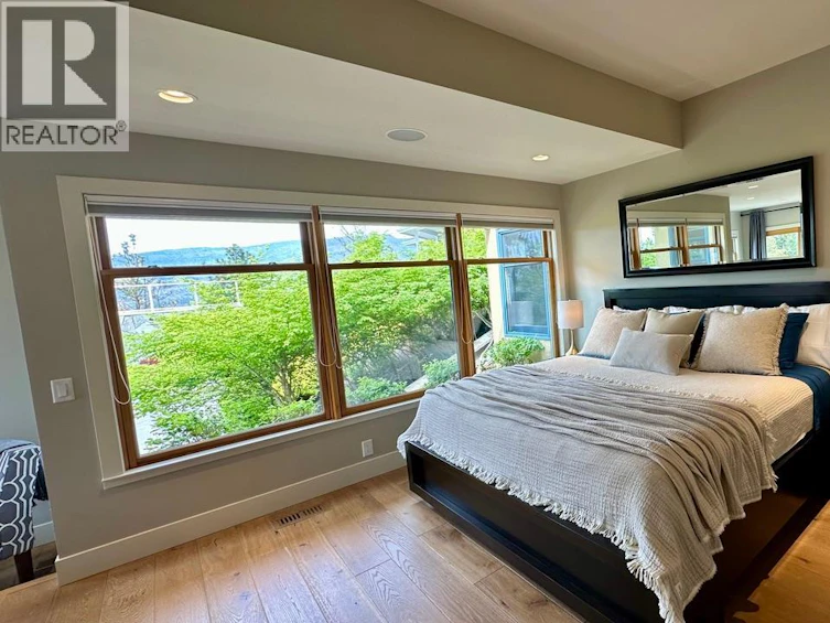 837 Mount Royal Drive, Kelowna, BC, V1Y 3M3 - 66