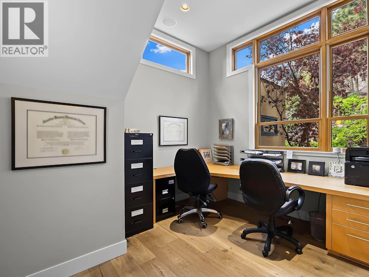 837 Mount Royal Drive, Kelowna, BC, V1Y 3M3 - 41