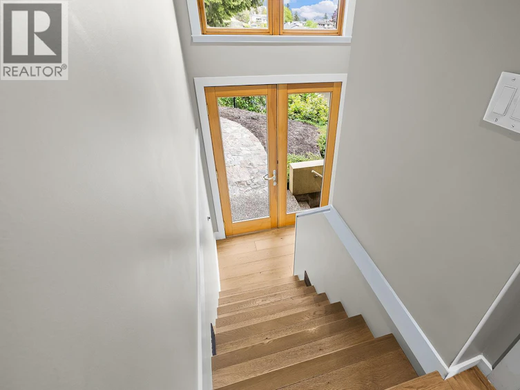 837 Mount Royal Drive, Kelowna, BC, V1Y 3M3 - 85