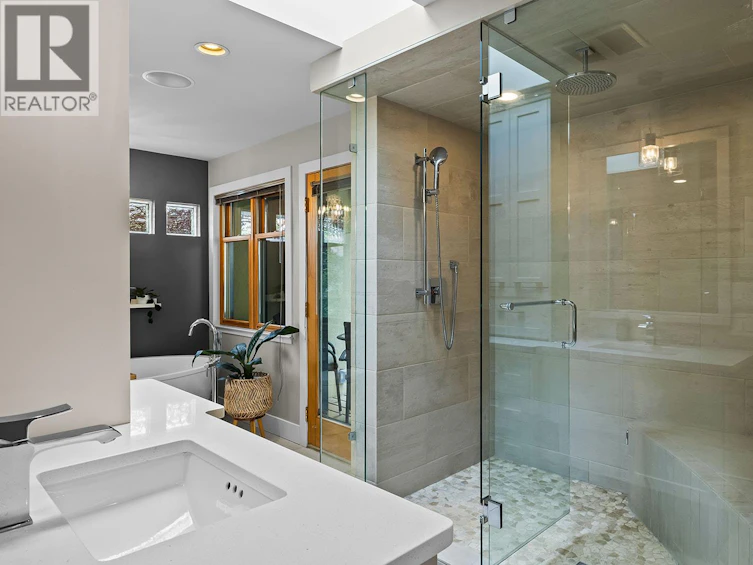 837 Mount Royal Drive, Kelowna, BC, V1Y 3M3 - 69