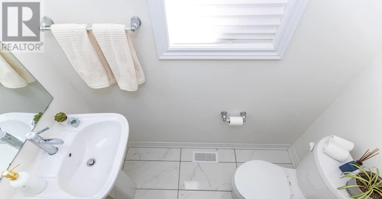 130 Ice Palace Crescent, Oshawa, ON, L1H 7K4 - 5
