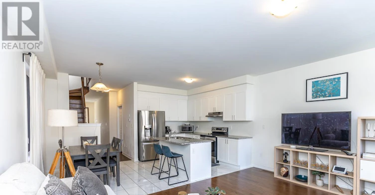 130 Ice Palace Crescent, Oshawa, ON, L1H 7K4 - 11