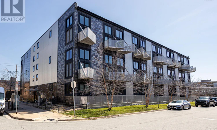 108-5662 Roberts Street
