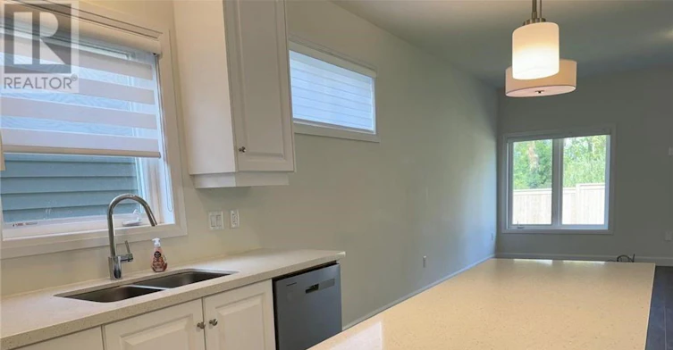 11 Beachwalk Crescent, Fort Erie, ON, L0S 1N0 - 11