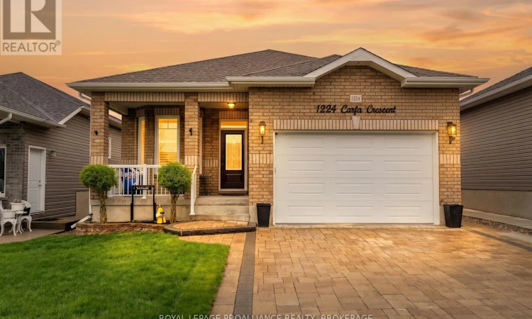 1224 Carfa Crescent