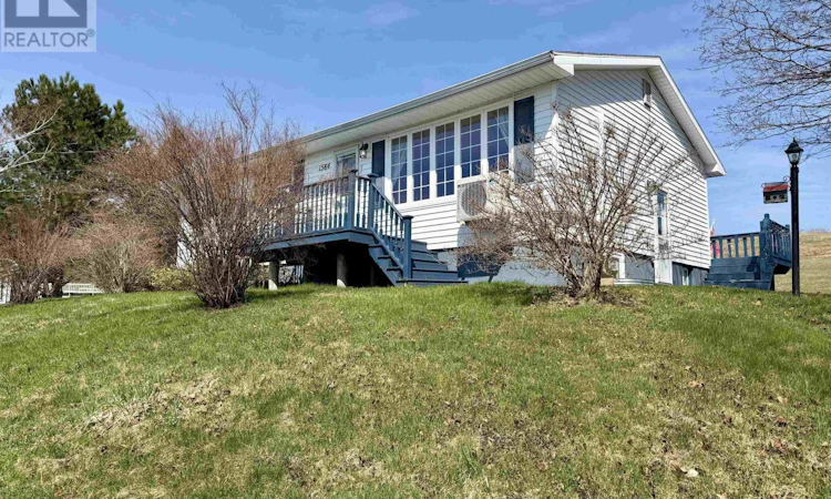 1584 Hillside Boularderie Road
