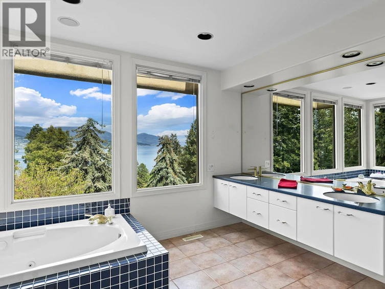 339 Uplands Drive, Kelowna, BC, V1W 4J7 - 45