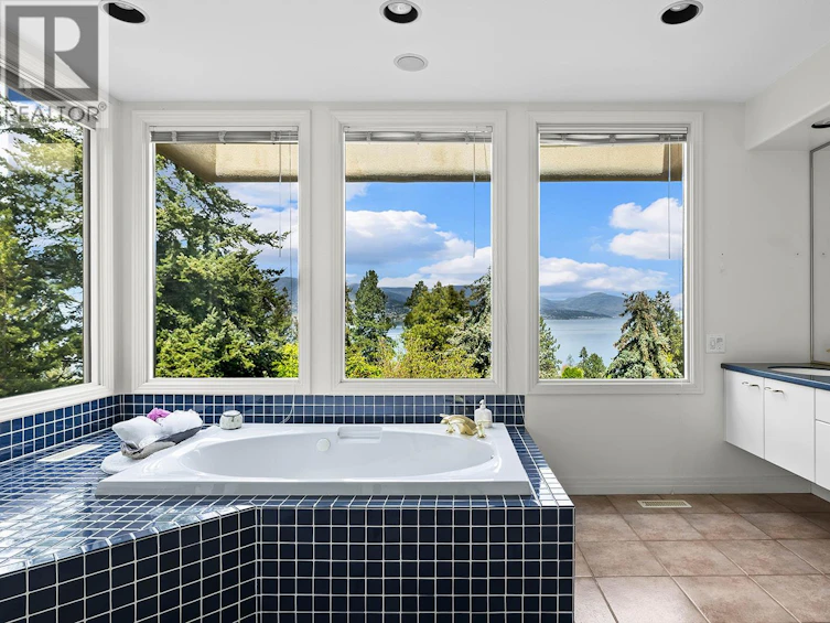 339 Uplands Drive, Kelowna, BC, V1W 4J7 - 46