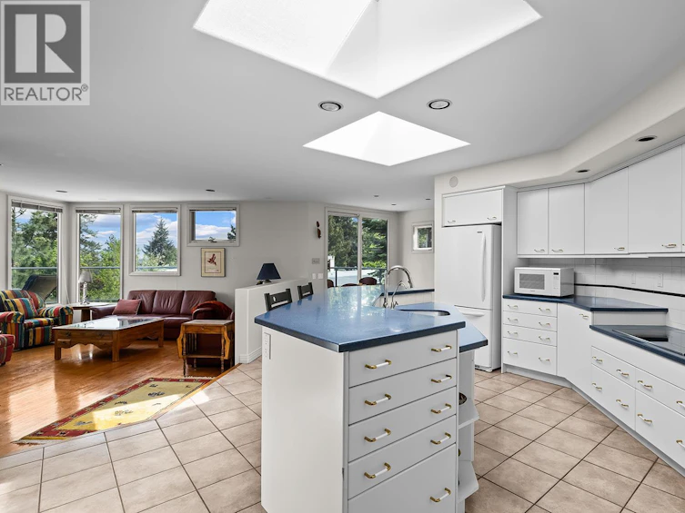 339 Uplands Drive, Kelowna, BC, V1W 4J7 - 36