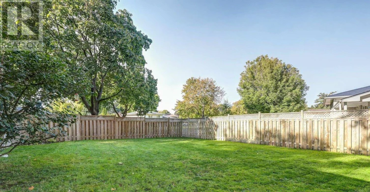 UPPER-1050 Apache Road, London, ON, N5V 2W3 - 2