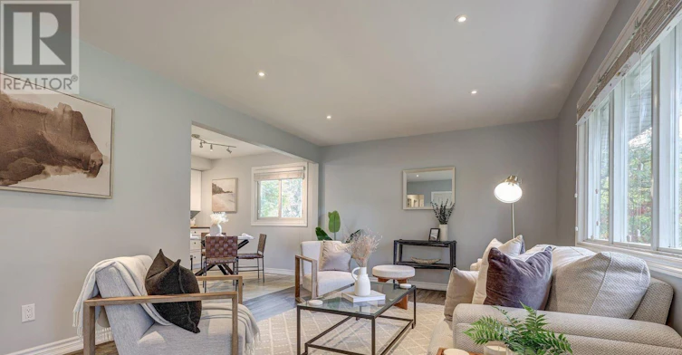 UPPER-1050 Apache Road, London, ON, N5V 2W3 - 5