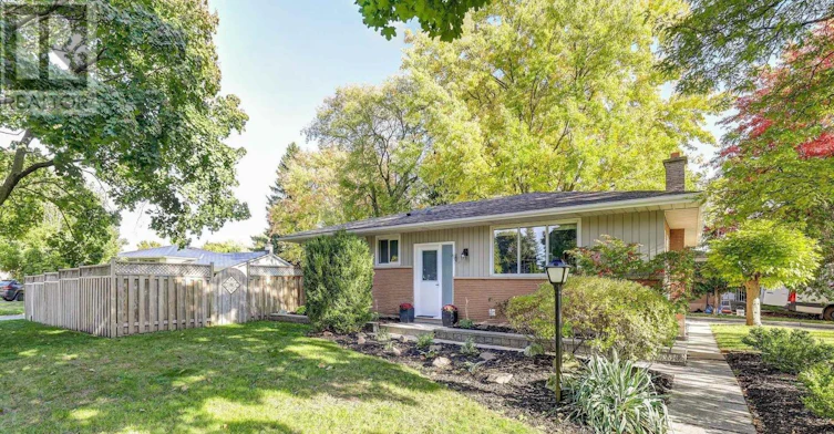 UPPER-1050 Apache Road, London, ON, N5V 2W3