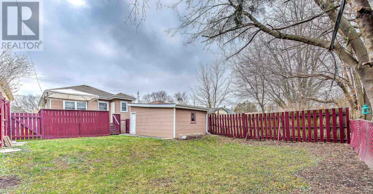 1632 Churchill Avenue, London, ON, N5W 2K9 - 26