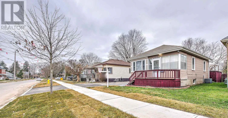 1632 Churchill Avenue, London, ON, N5W 2K9