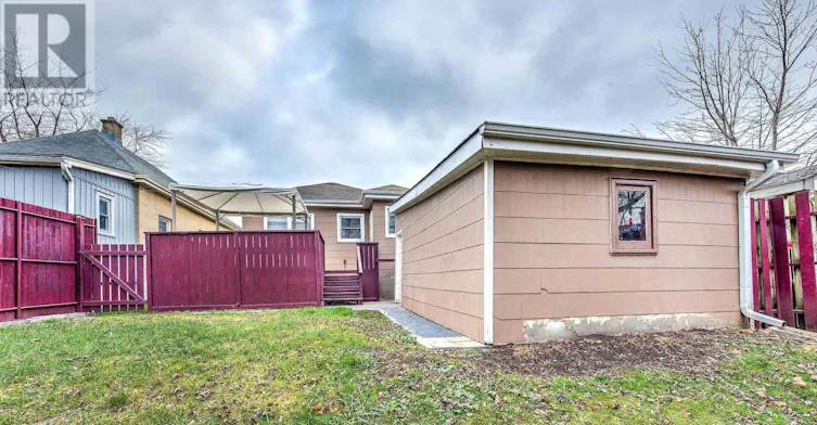 1632 Churchill Avenue, London, ON, N5W 2K9 - 25