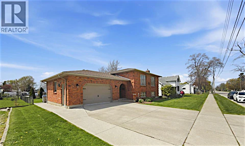 36 Union Street, Lambton Shores, ON, N0N 1J0