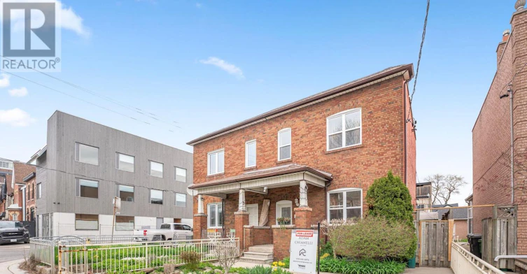 UPPER-151 Dovercourt Road, Toronto, ON, M6J 3C5