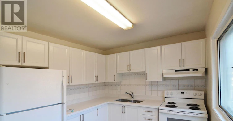 23 Grass Meadoway Way, Toronto, ON, M2H 2V4 - 4