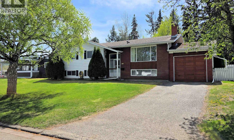 2697 Abbott Crescent
