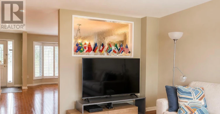 5156 Oakley Drive, Burlington, ON, L7L 6P1 - 4