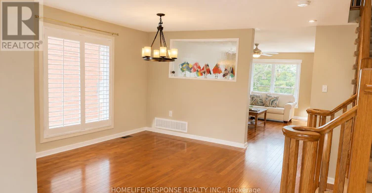5156 Oakley Drive, Burlington, ON, L7L 6P1 - 7