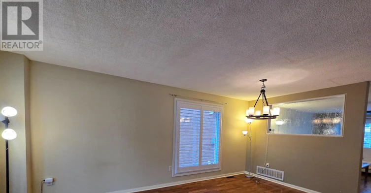 5156 Oakley Drive, Burlington, ON, L7L 6P1 - 4