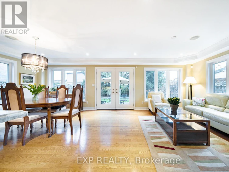 90 Brillinger Street, Richmond Hill, ON, L4C 8Y3 - 9