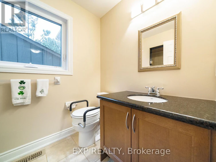 90 Brillinger Street, Richmond Hill, ON, L4C 8Y3 - 22
