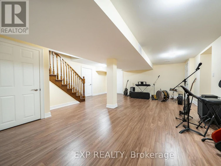 90 Brillinger Street, Richmond Hill, ON, L4C 8Y3 - 41