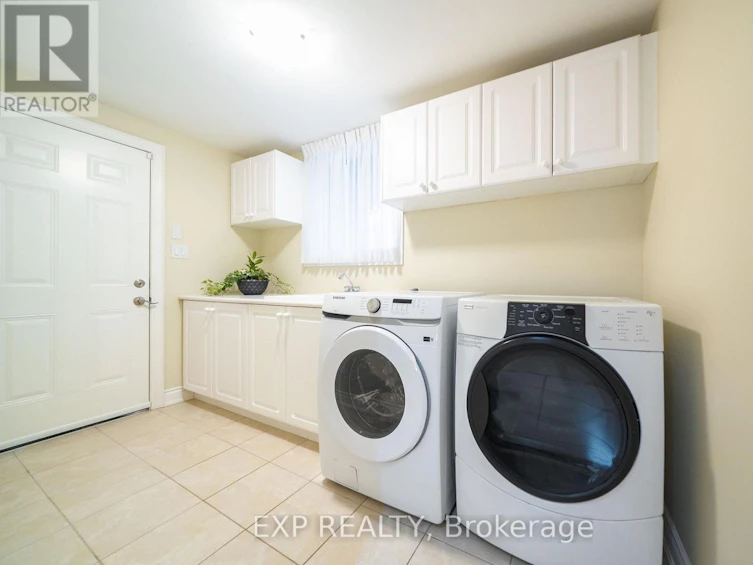 90 Brillinger Street, Richmond Hill, ON, L4C 8Y3 - 15