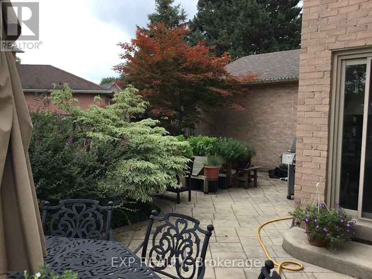 90 Brillinger Street, Richmond Hill, ON, L4C 8Y3 - 49