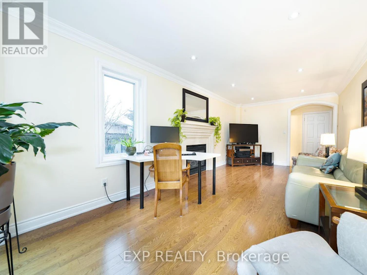90 Brillinger Street, Richmond Hill, ON, L4C 8Y3 - 18