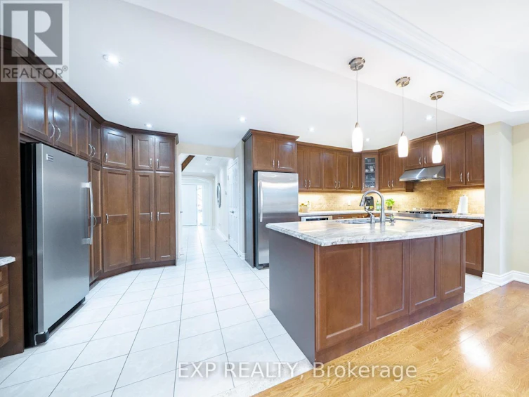 90 Brillinger Street, Richmond Hill, ON, L4C 8Y3 - 6