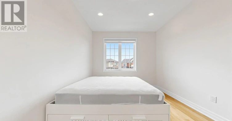 1 George Roman Avenue, Markham, ON, L6C 3L9 - 32
