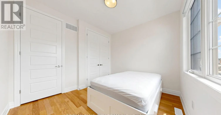 1 George Roman Avenue, Markham, ON, L6C 3L9 - 31