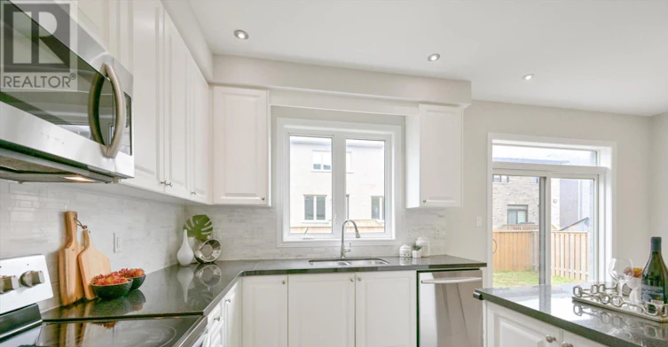 99 Greenspire Avenue, Markham, ON, L6E 0S2 - 14