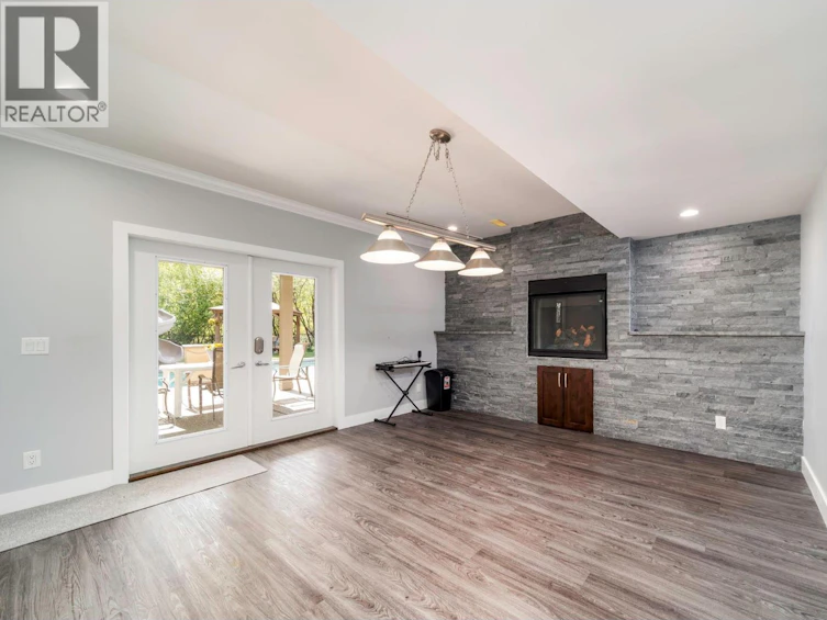 5037 Treadgold Court, Kelowna, BC, V1W 5B4 - 41